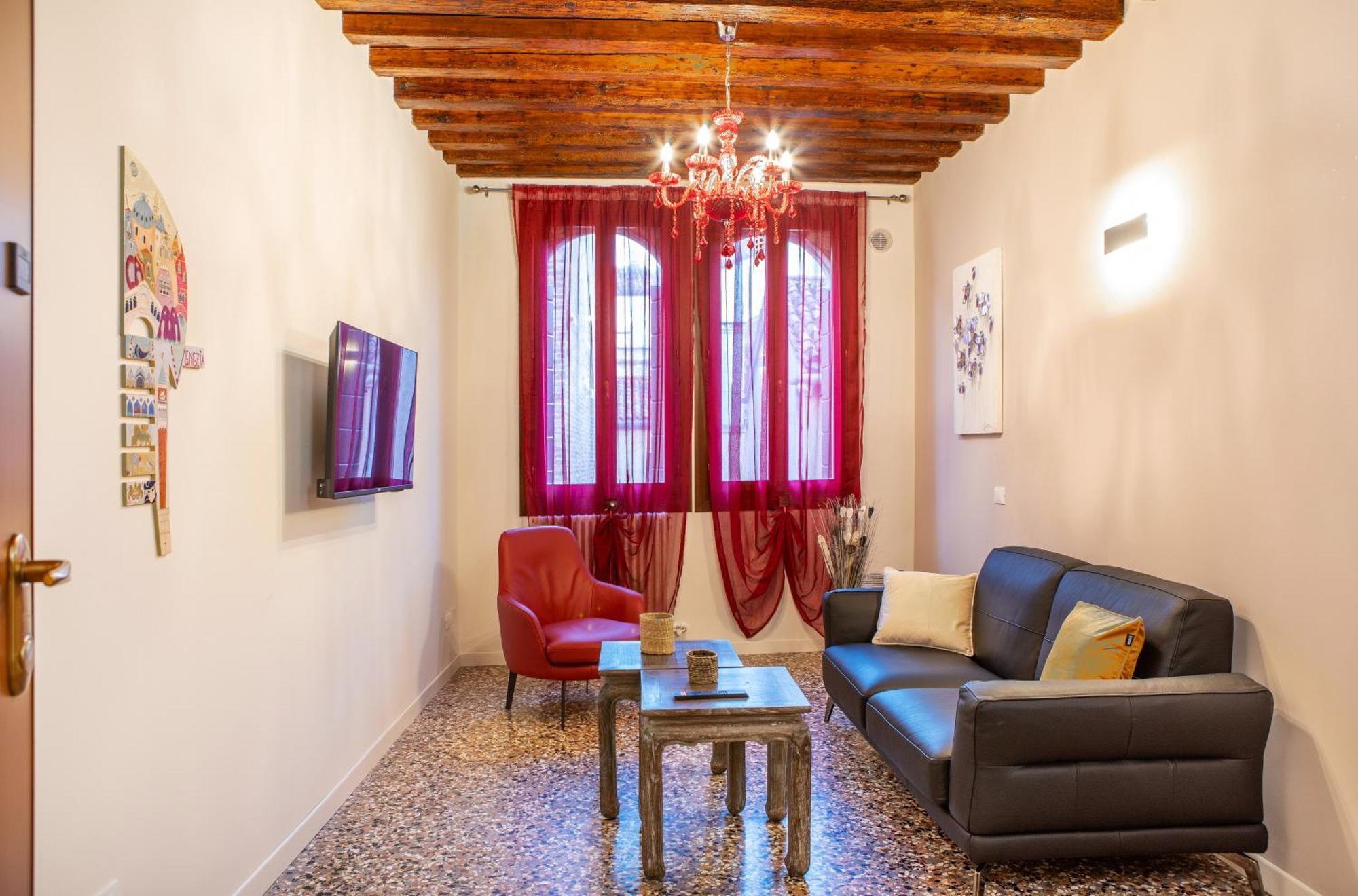 Ca'ada Apartamento *